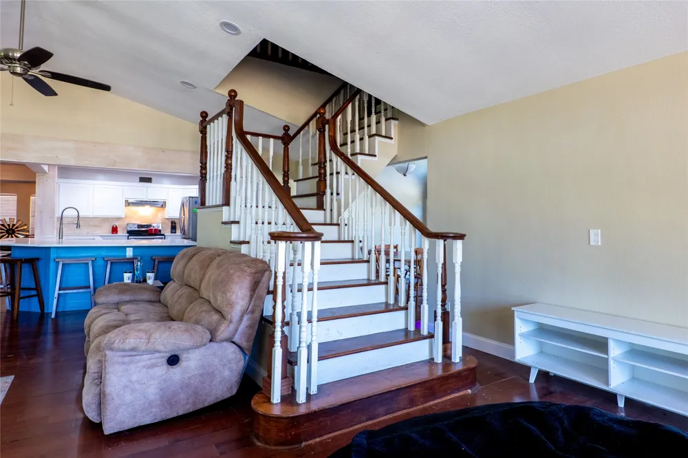 207 Southridge Road Edgewood, TX 75117