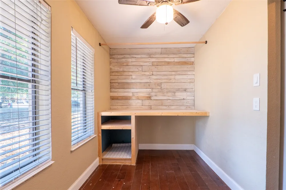 207 Southridge Road Edgewood, TX 75117