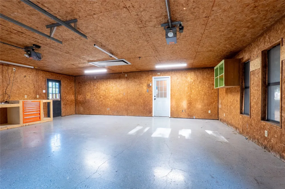 207 Southridge Road Edgewood, TX 75117