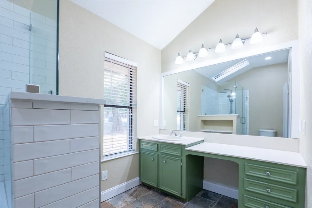 207 Southridge Road Edgewood, TX 75117