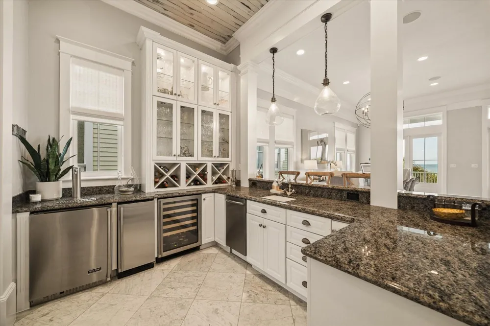 2601 E Seaside Drive Galveston, TX 77550