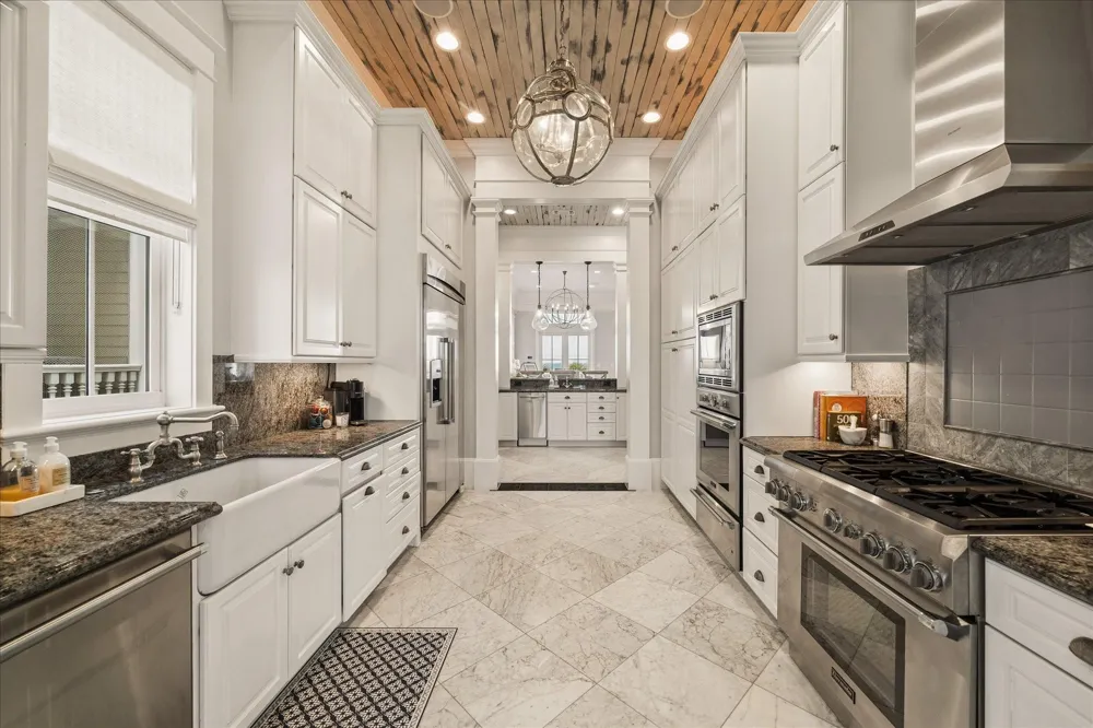 2601 E Seaside Drive Galveston, TX 77550