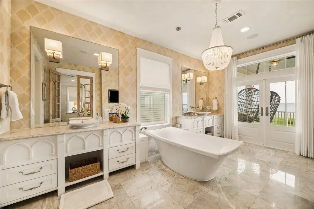 2601 E Seaside Drive Galveston, TX 77550