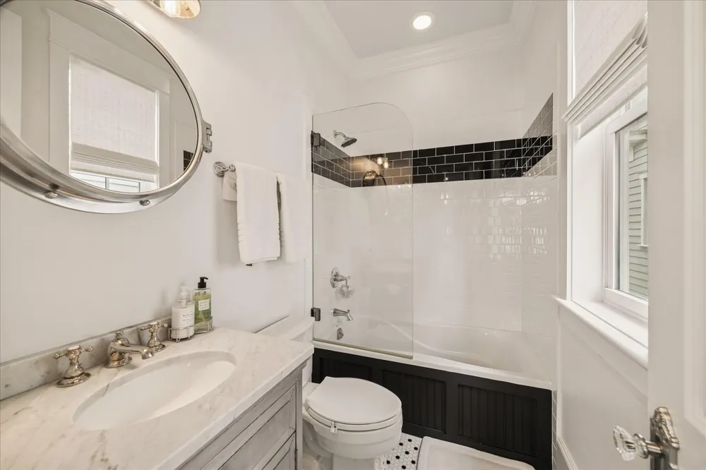 2601 E Seaside Drive Galveston, TX 77550