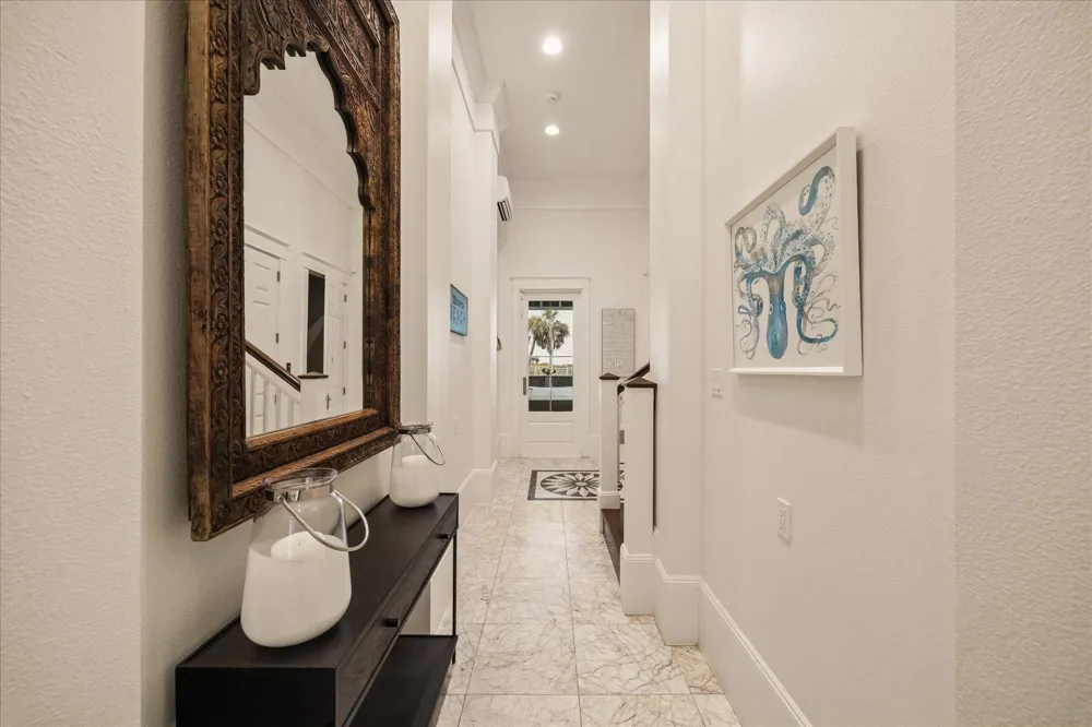 2601 E Seaside Drive Galveston, TX 77550
