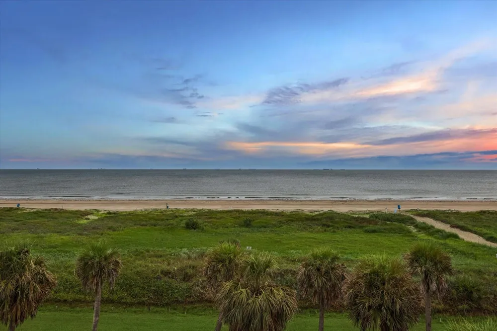 2601 E Seaside Drive Galveston, TX 77550