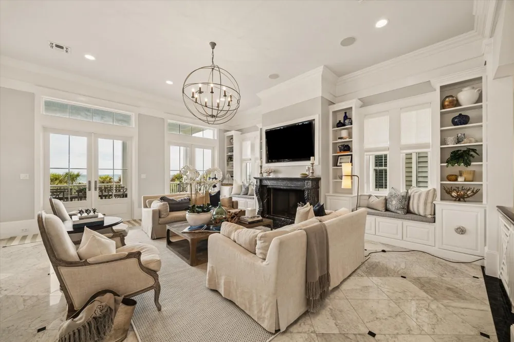 2601 E Seaside Drive Galveston, TX 77550