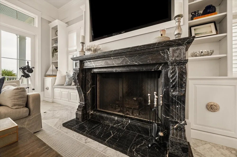 2601 E Seaside Drive Galveston, TX 77550