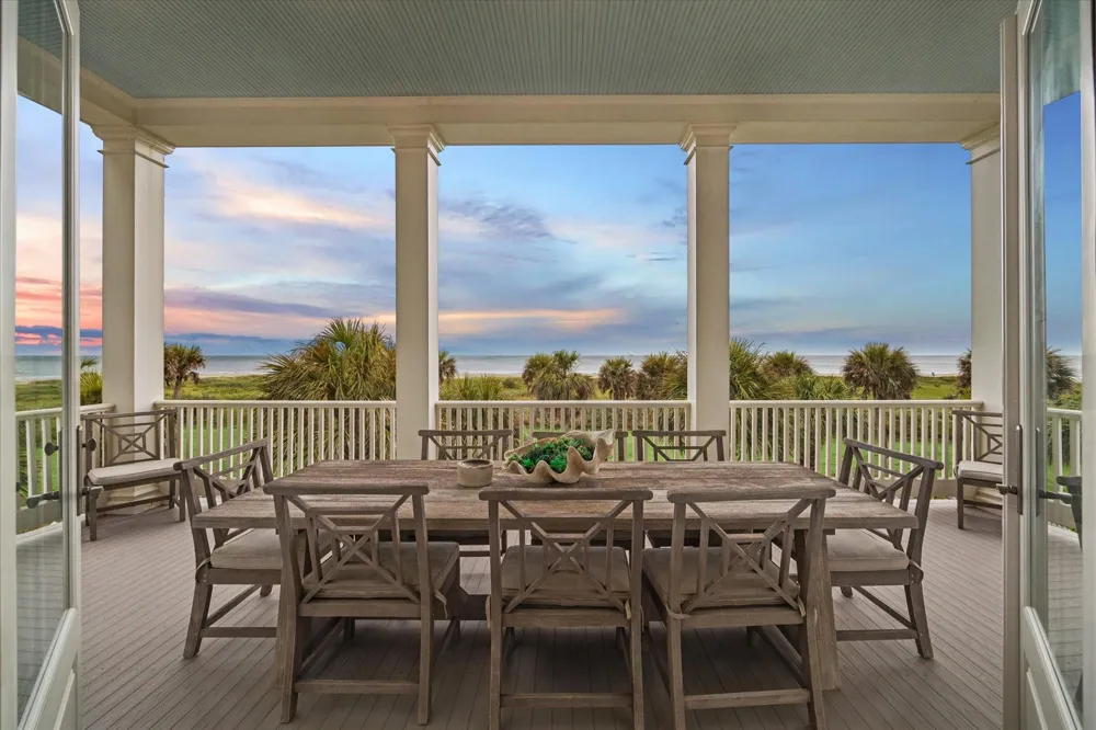 2601 E Seaside Drive Galveston, TX 77550