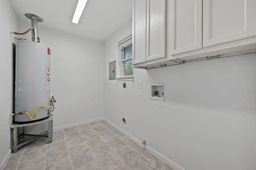 157 Hillside Drive Liberty, TX 77575