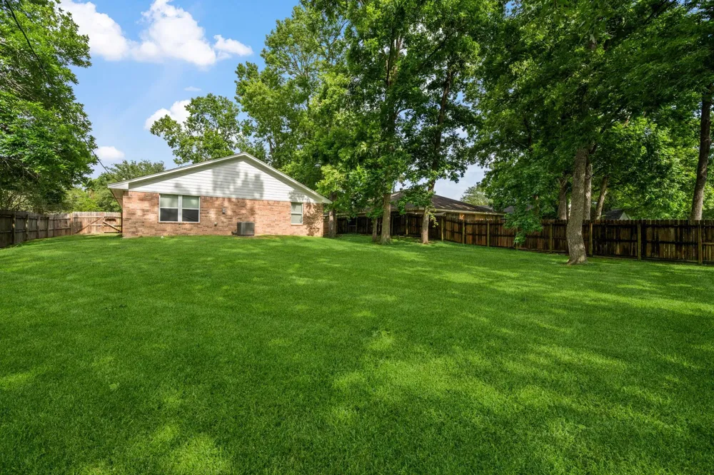 157 Hillside Drive Liberty, TX 77575