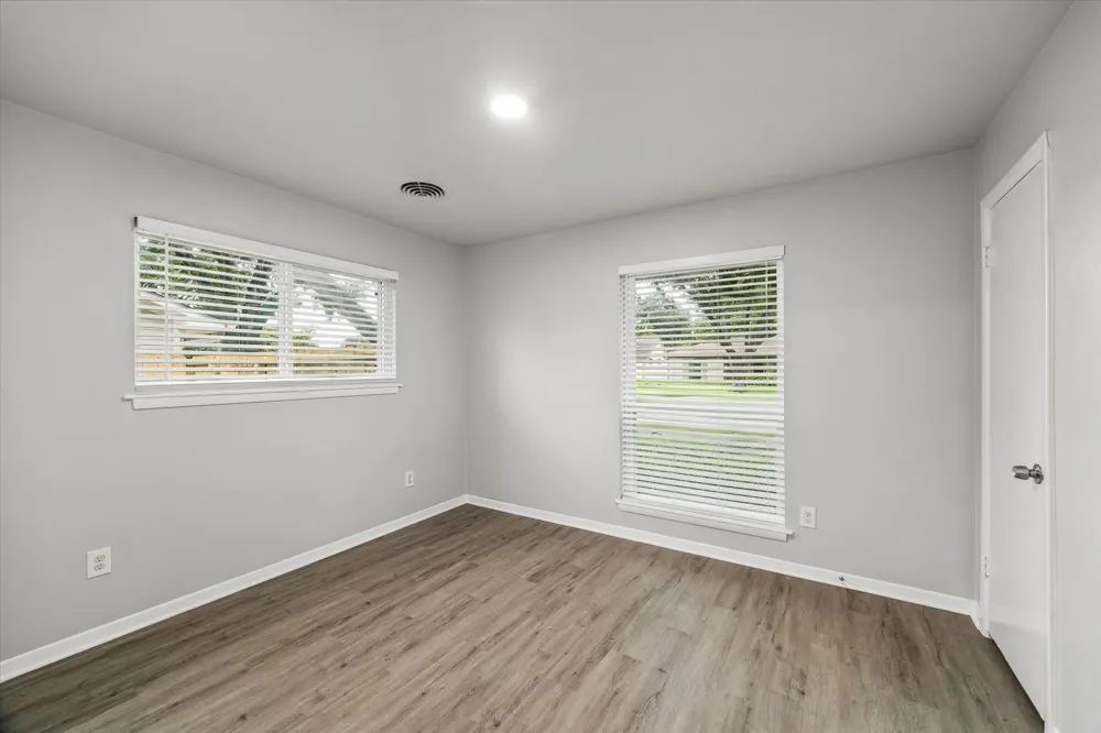 4114 Hill Oak Drive Houston, TX 77092