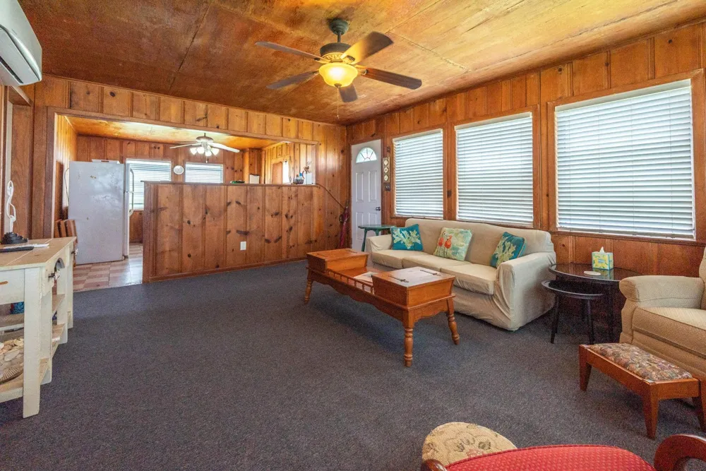 4018 3rd Street Galveston, TX 77554