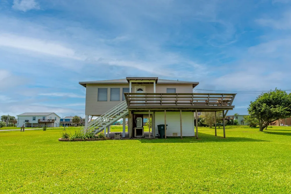 4018 3rd Street Galveston, TX 77554