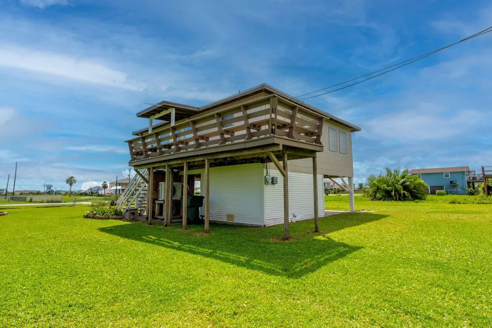 4018 3rd Street Galveston, TX 77554