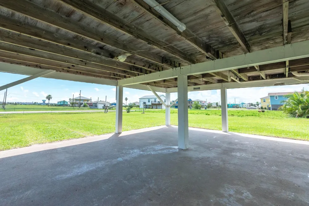4018 3rd Street Galveston, TX 77554