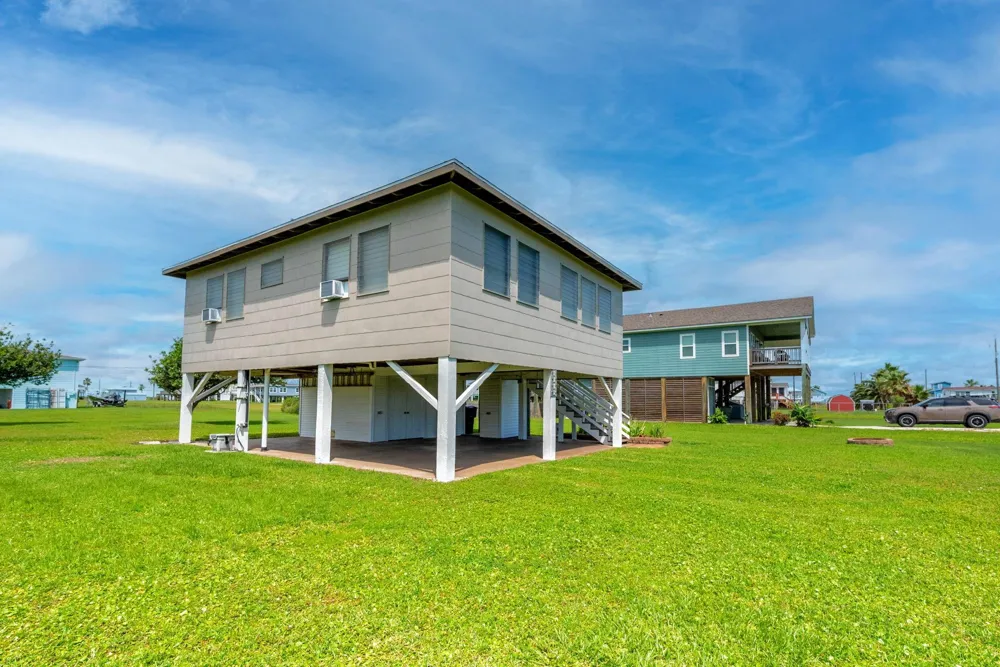 4018 3rd Street Galveston, TX 77554