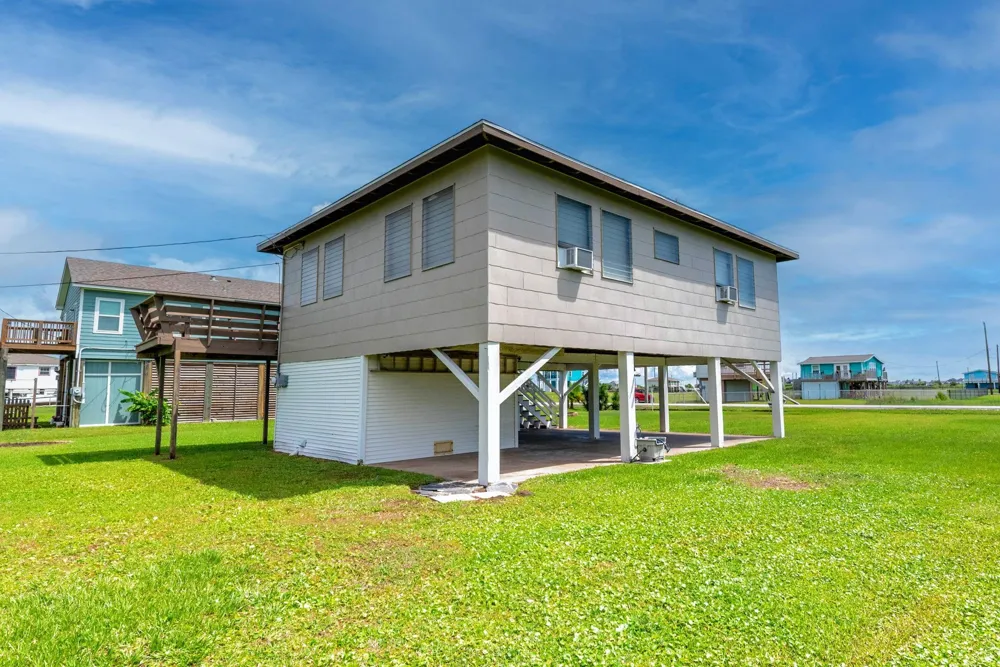 4018 3rd Street Galveston, TX 77554