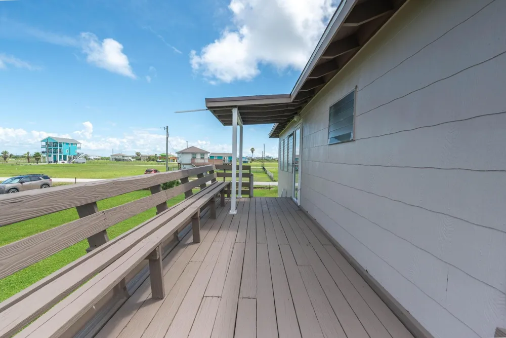 4018 3rd Street Galveston, TX 77554