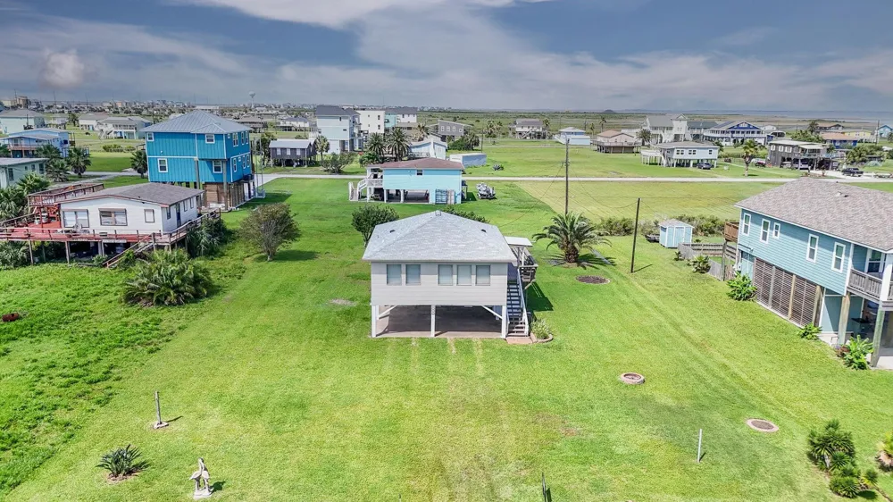 4018 3rd Street Galveston, TX 77554