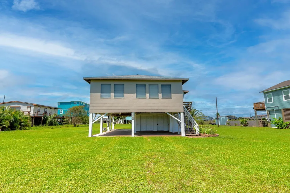 4018 3rd Street Galveston, TX 77554