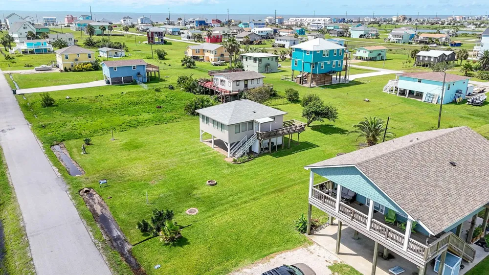 4018 3rd Street Galveston, TX 77554