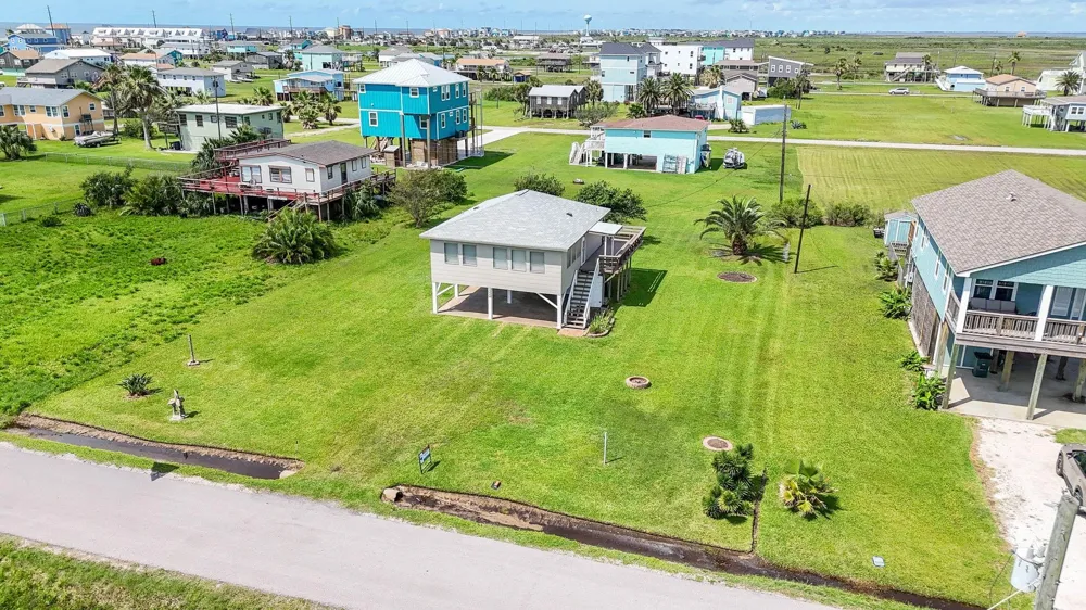 4018 3rd Street Galveston, TX 77554