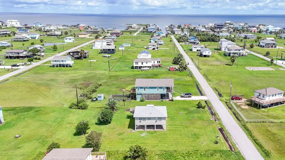 4018 3rd Street Galveston, TX 77554