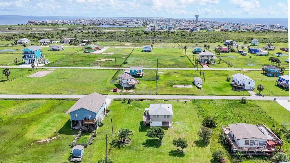 4018 3rd Street Galveston, TX 77554