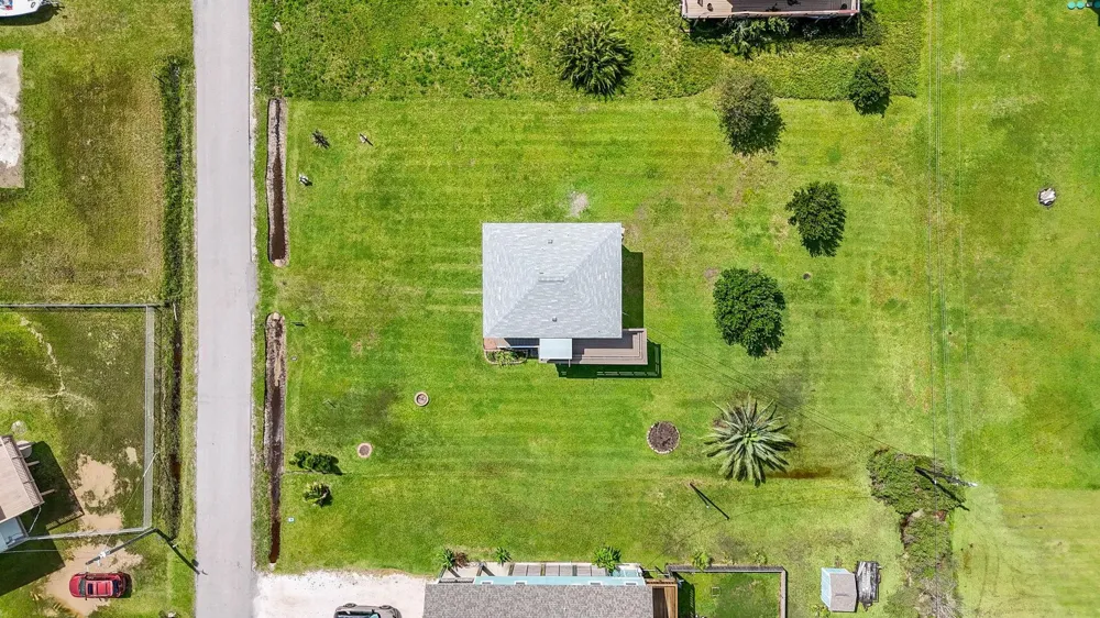 4018 3rd Street Galveston, TX 77554