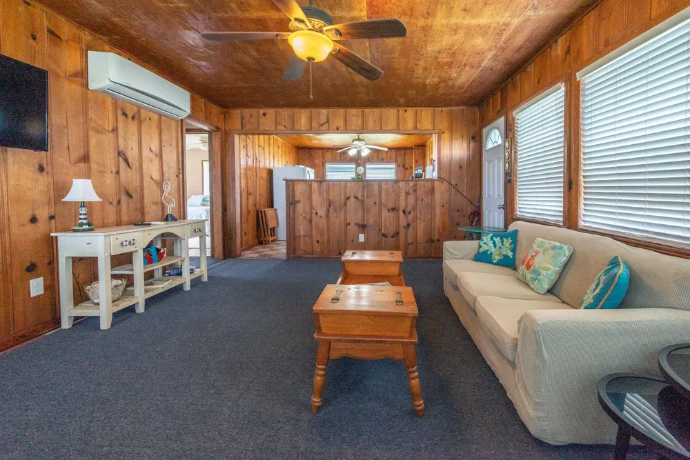 4018 3rd Street Galveston, TX 77554