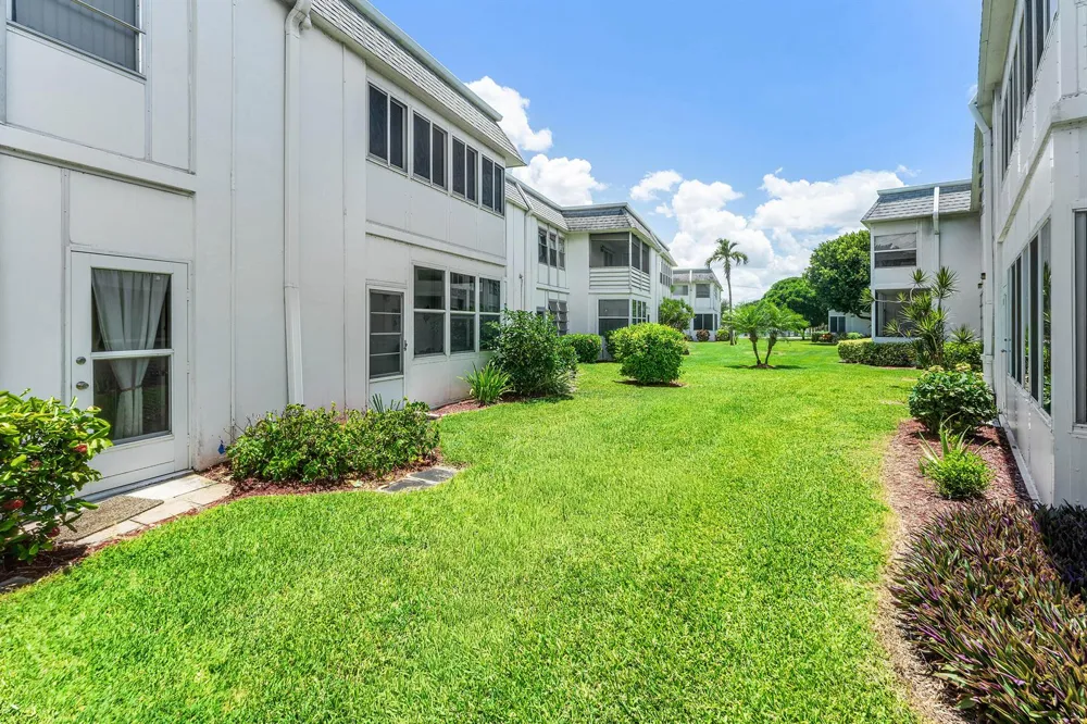 3120 Lake Osborne Drive 