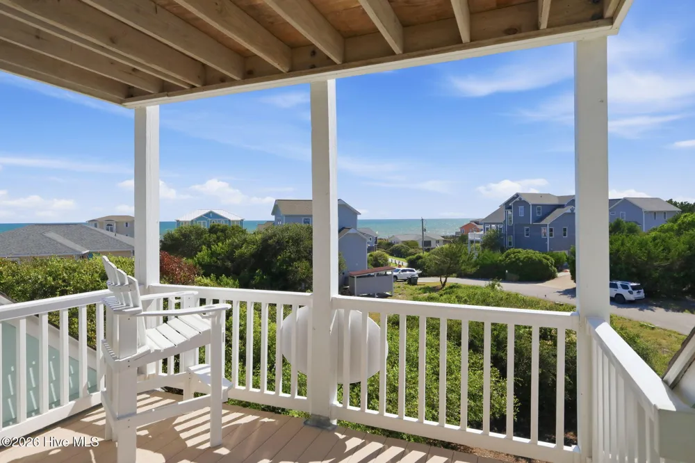 102 Alex Court Emerald Isle, NC 28594