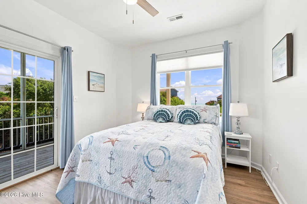 102 Alex Court Emerald Isle, NC 28594