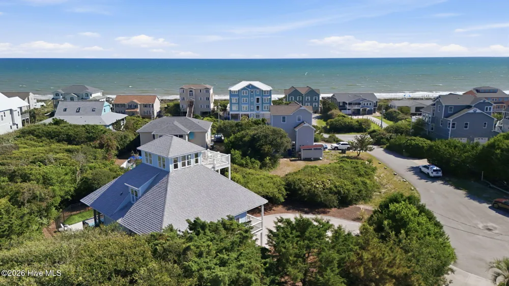 102 Alex Court Emerald Isle, NC 28594