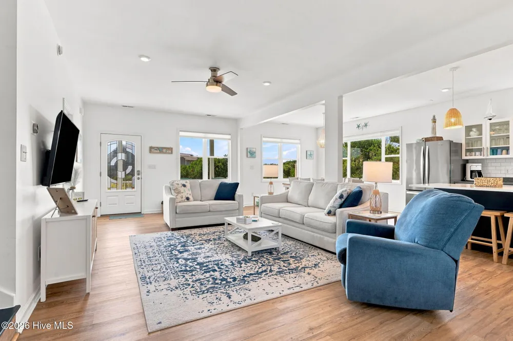 102 Alex Court Emerald Isle, NC 28594
