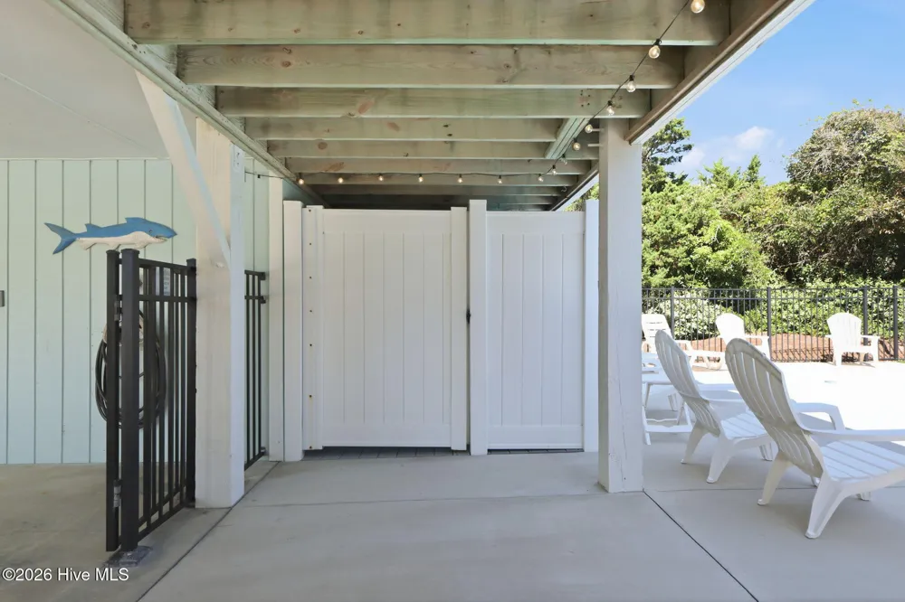 102 Alex Court Emerald Isle, NC 28594
