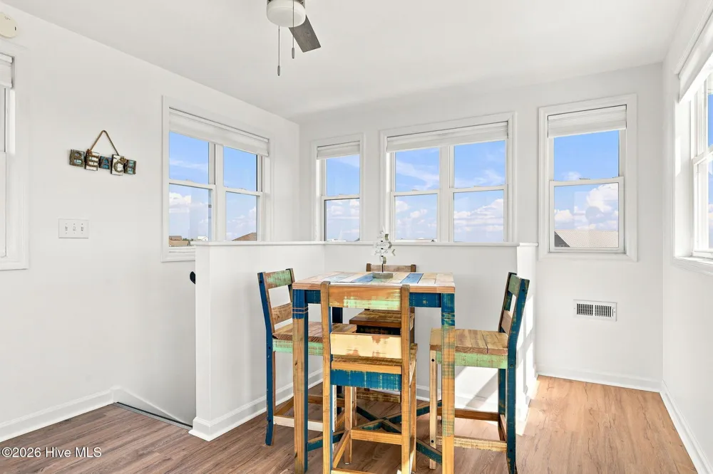102 Alex Court Emerald Isle, NC 28594