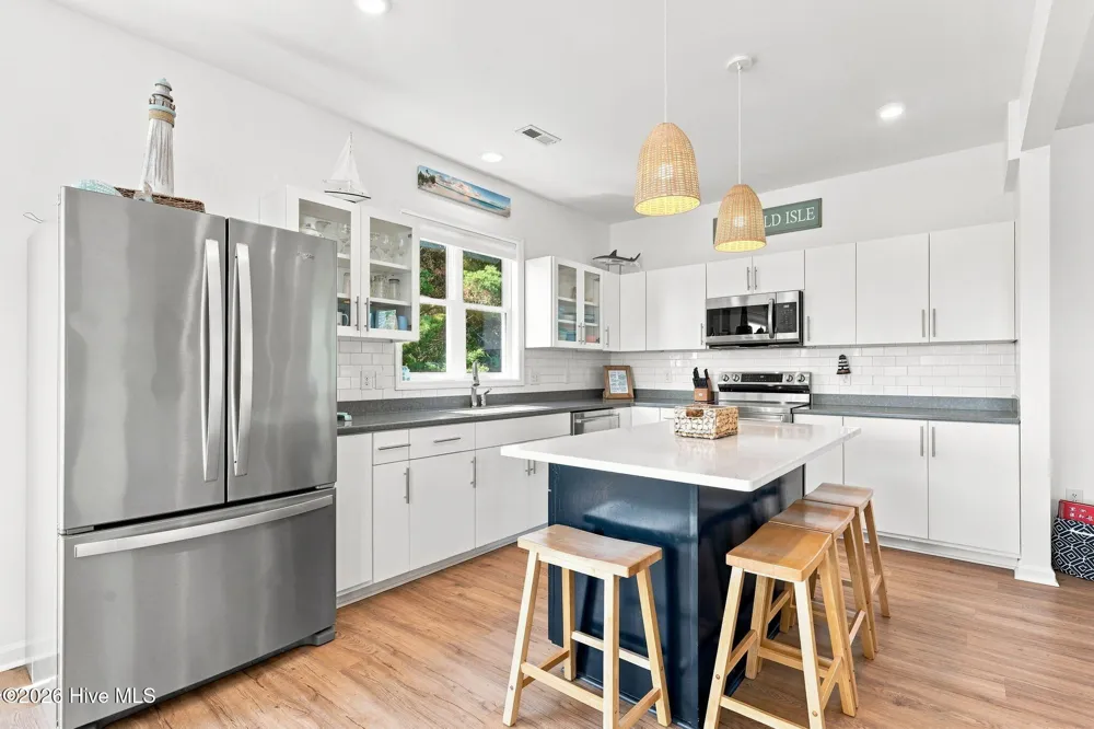 102 Alex Court Emerald Isle, NC 28594