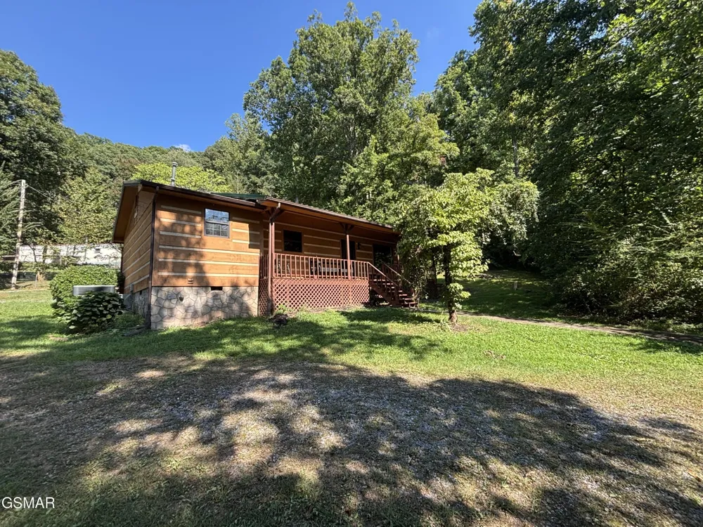1204 Piney Mountain Road Newport, TN 37821
