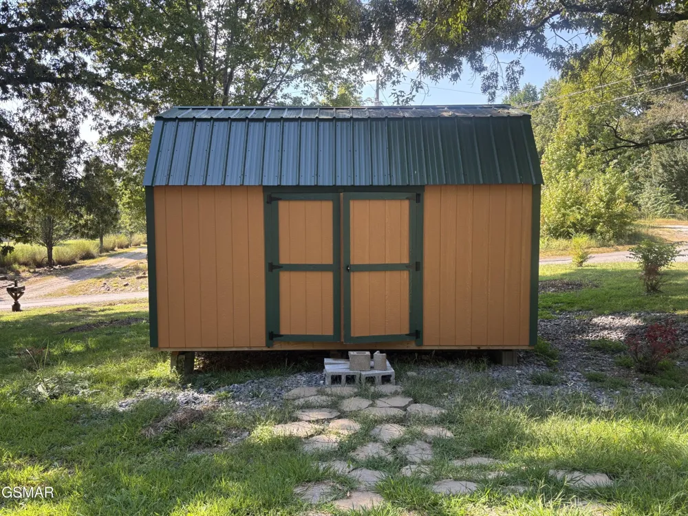 1204 Piney Mountain Road Newport, TN 37821