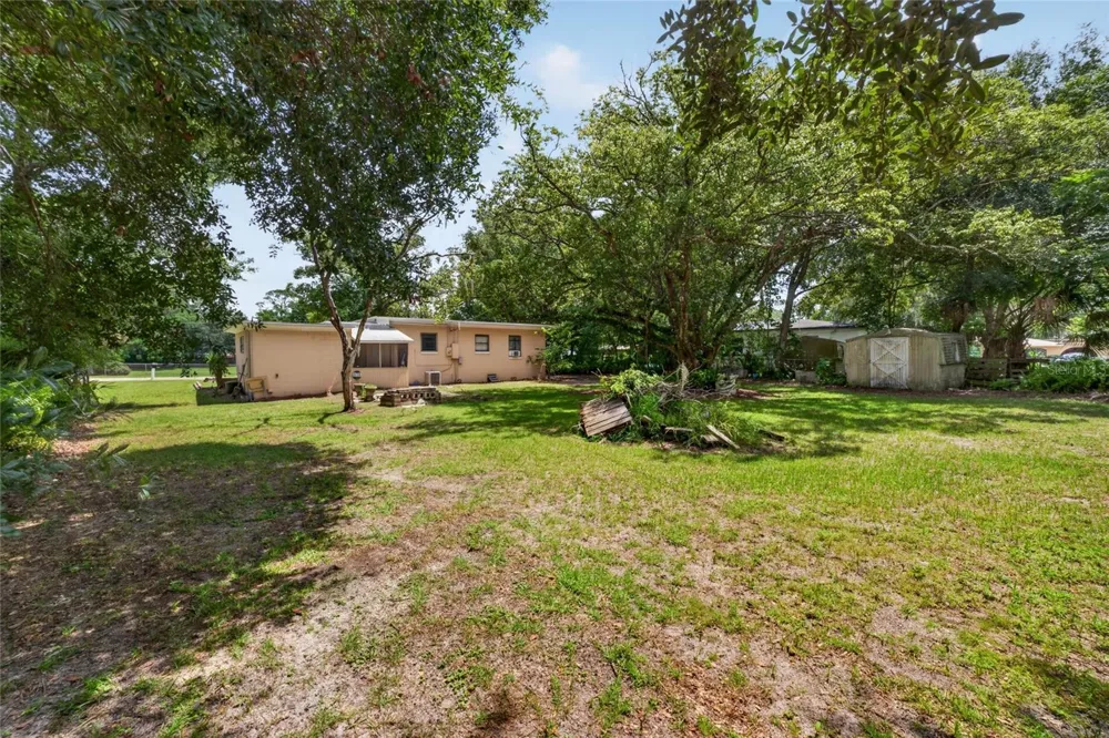 2402 S SUMMERLIN AVENUE Sanford, FL 32771