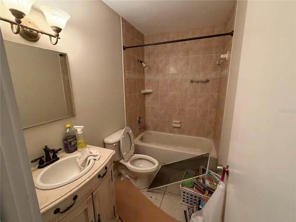 7144 WATERSIDE DRIVE Tampa, FL 33617