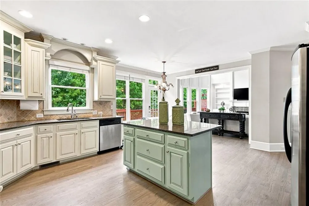 1843 Royal Troon Court Duluth, GA 30097