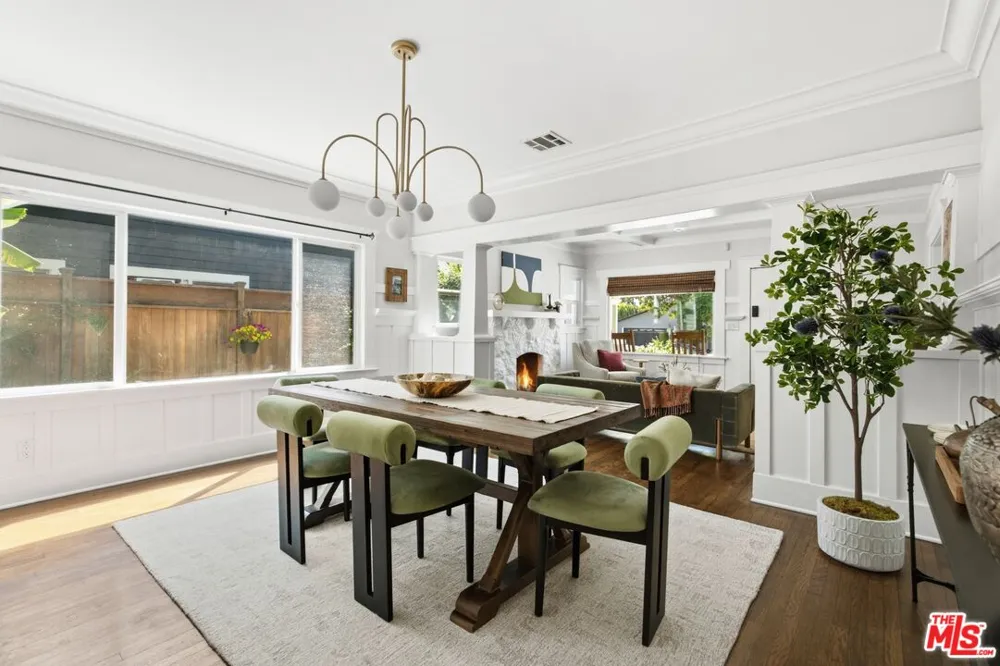 2640 S Hobart Boulevard Los Angeles, CA 90018
