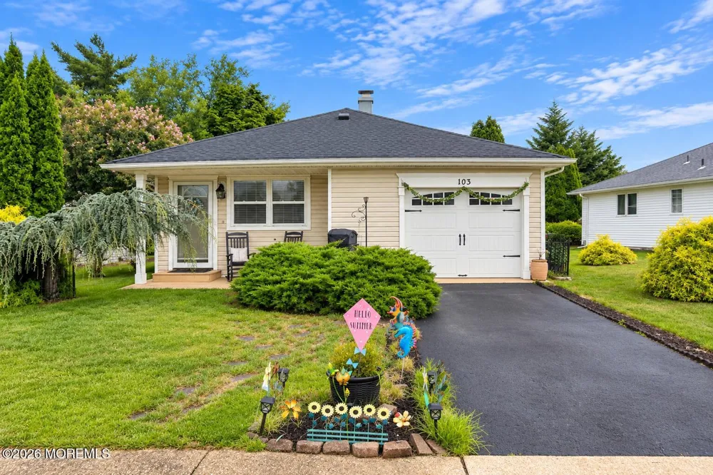 103 Guadeloupe Drive Toms River, NJ 08757