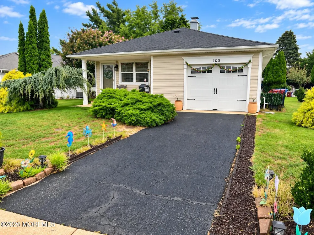 103 Guadeloupe Drive Toms River, NJ 08757