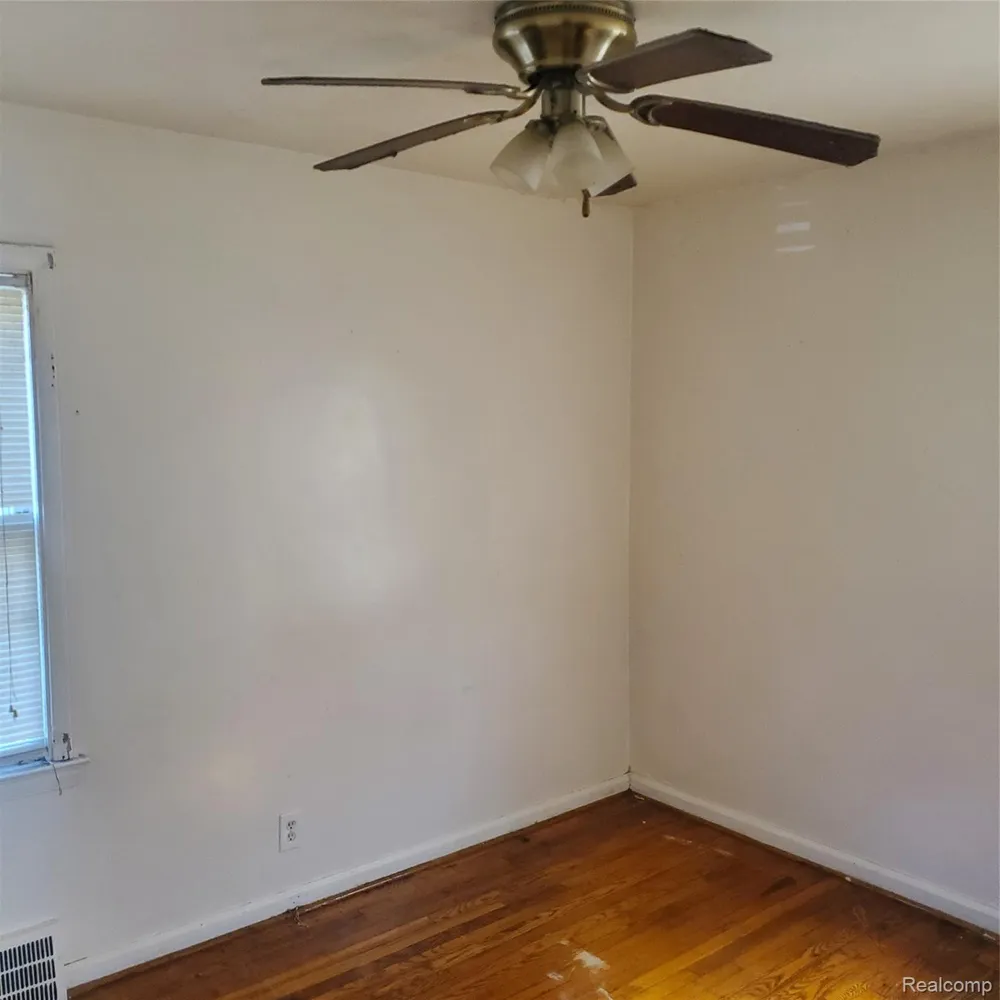 18231 PEMBROKE AVENUE Detroit City, MI 48219