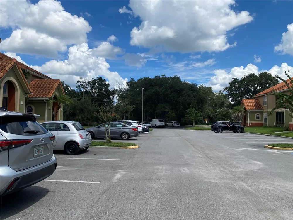 433 FOUNTAINHEAD CIRCLE #287 Kissimmee, FL 34741