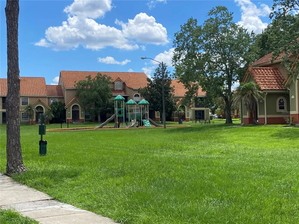433 FOUNTAINHEAD CIRCLE #287 Kissimmee, FL 34741